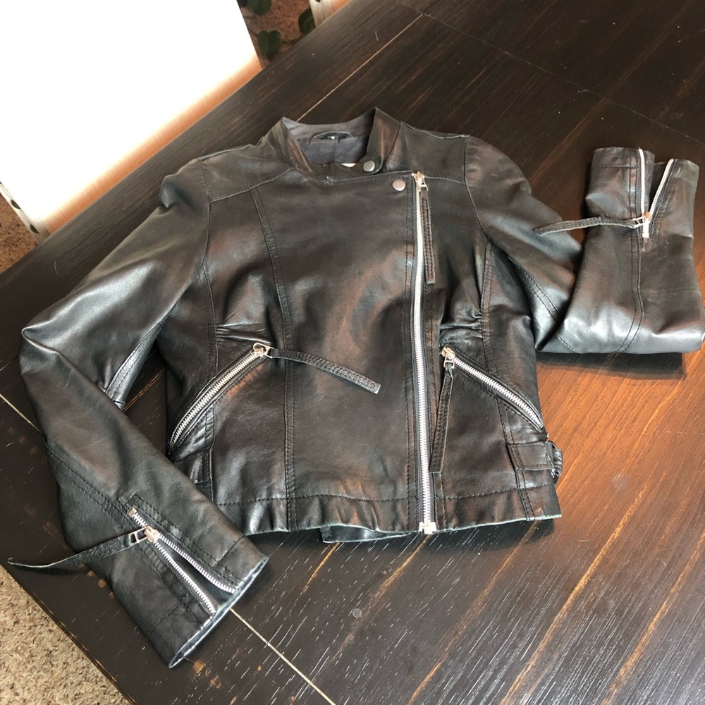 TOPSHOP Leather Jacket. Size XS - Picture 9 of 11